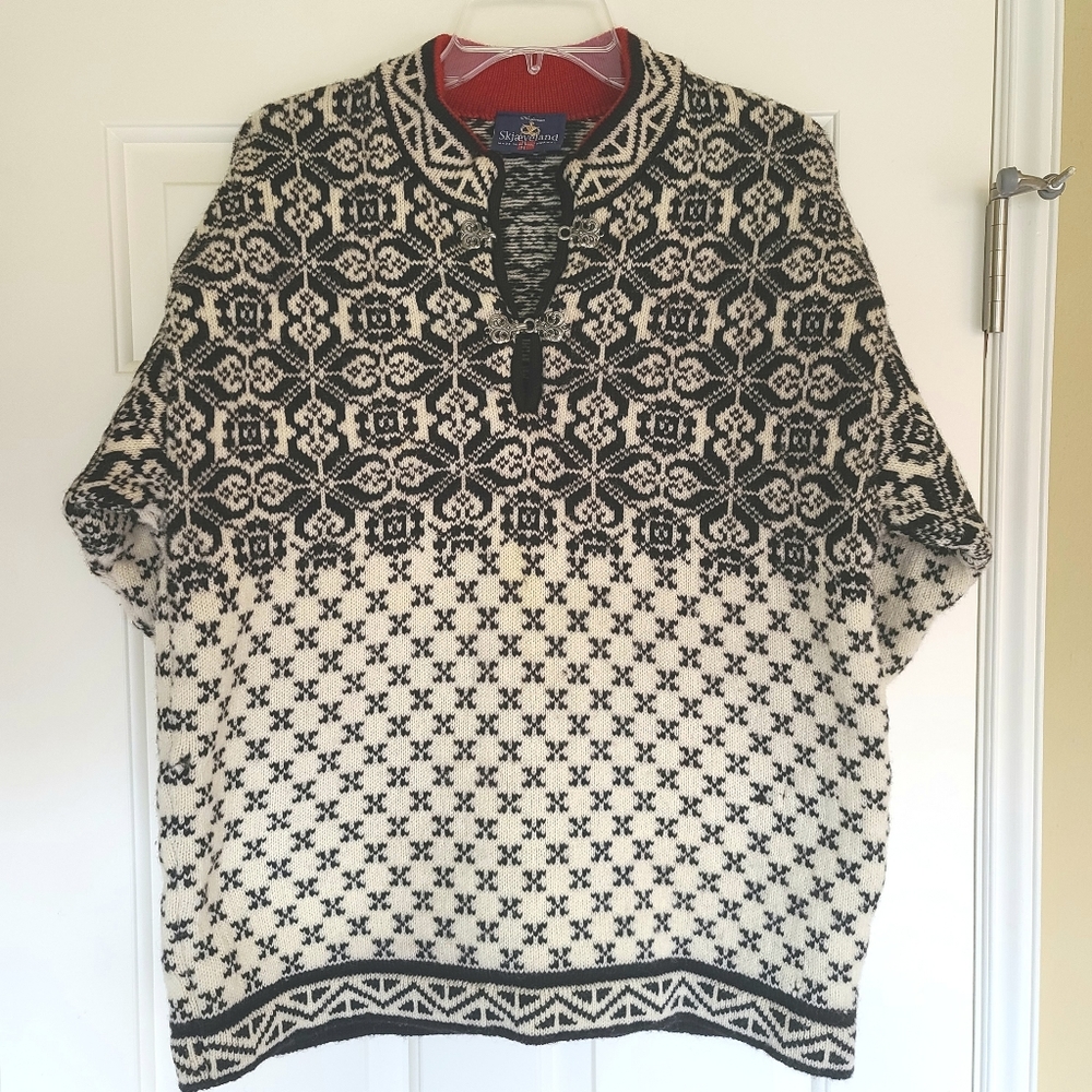 Skjaeveland Norwegian Men's Pullover Sweater, Size Large. Like New!!